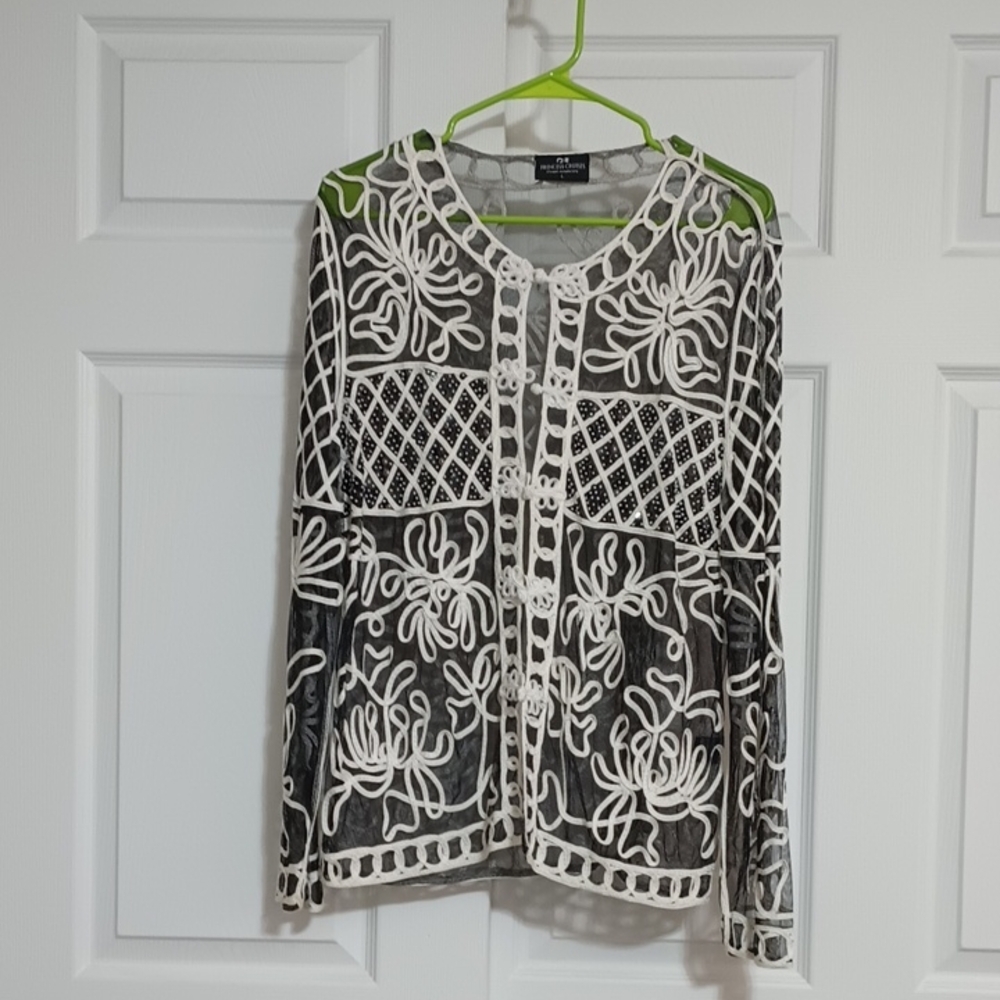 Princess Cruises Women's Mesh Chic Black and White Full Buttoned Down Top Size:L